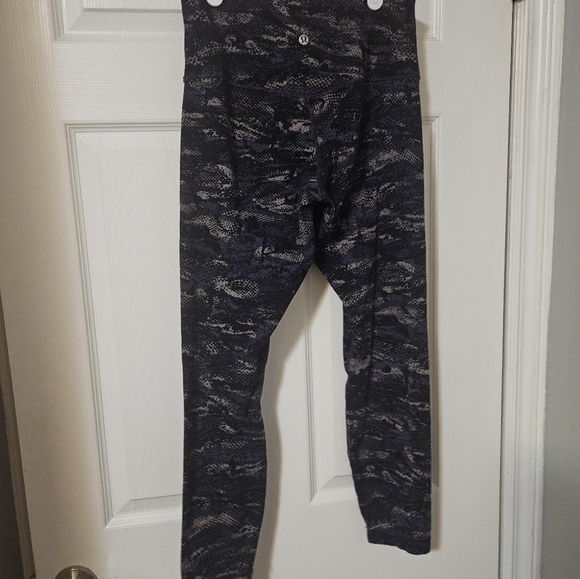 Lulu Align Rip wave Purple Thunder Black size 6 - Picture 6 of 10